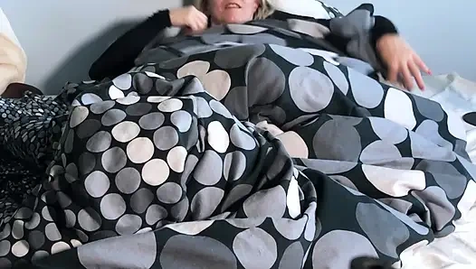 Kocam, Yokluğunda Chatroulette'de Yabancılarla Kamerada Bir Fahişe Olduğumu Öğrendi 9/2