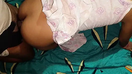 Indisch Desi heet meisje eerste keer Gaand seks, lokaal dorpsmeisje eerste keer xnxx Indische video