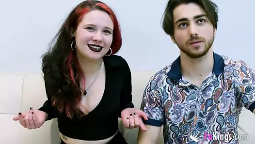 19 yaşında kolej sürtük inna kirli sırlarını paylaşıyor ve deliniyor