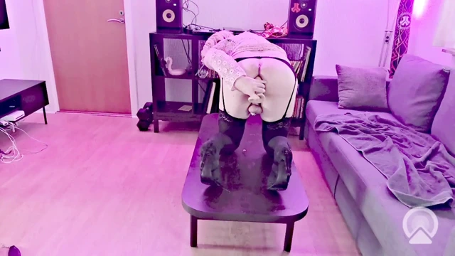 Beccasissy mastürbasyon yapıyor