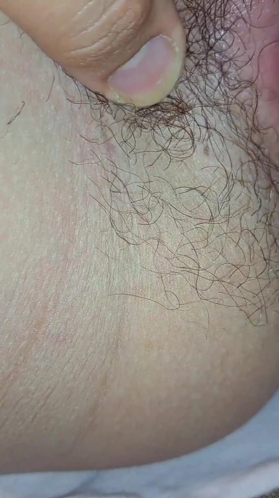 Üvey kız kardeşim film izlerken bana öğretiyor