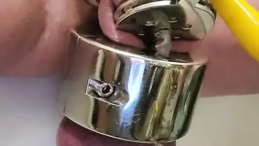 iffet ve gergin taşaklar ile aşağılayıcı cum