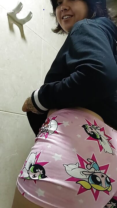 Kendime dokunmak isteyerek uyandım