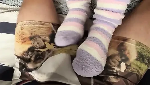 Long Fuzzy Socks & Black Fuzzy Gloves, a Gentle Session