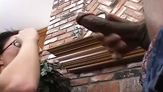 Bir keresinde barmeni becermek için yolundan çıkıyor