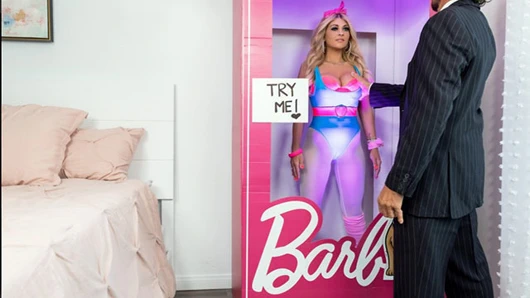 Vrconk – busty barbie bebek yatağınızda oynamak istiyor, vr porno