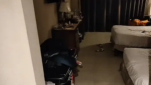 Mısır otelde riskli balkon sakso. Neredeyse güvenlik tarafından yakalandı