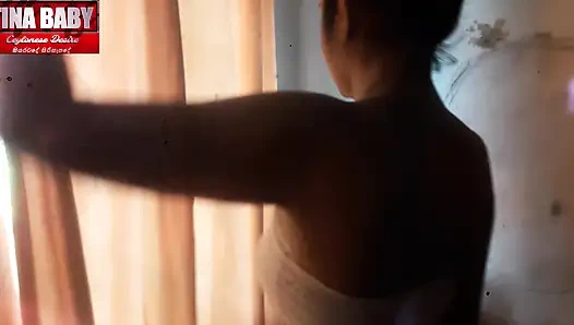 Cheeththa elbiseli hizmetçim beni azdırıyor whife uzakta