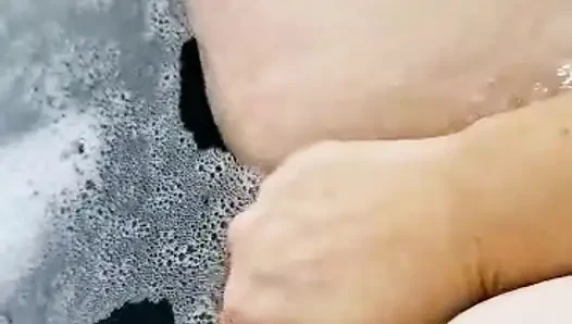 Kendimi parmaklıyorum