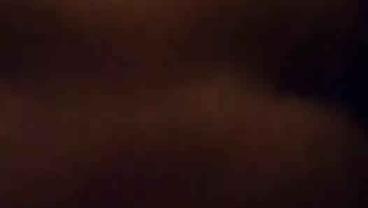 Sürtük kızıl inliyor.