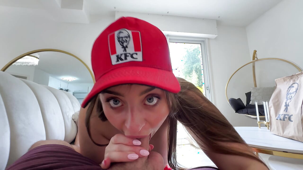Beni sert sikerse ona kfc'yi teklif ediyorum!