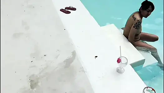 Çıplaklar partisine gittik