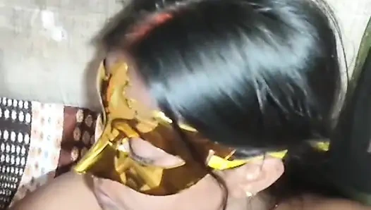 Erkek arkadaşının tamamı emildi, sıkıldı ve saatler boyunca.