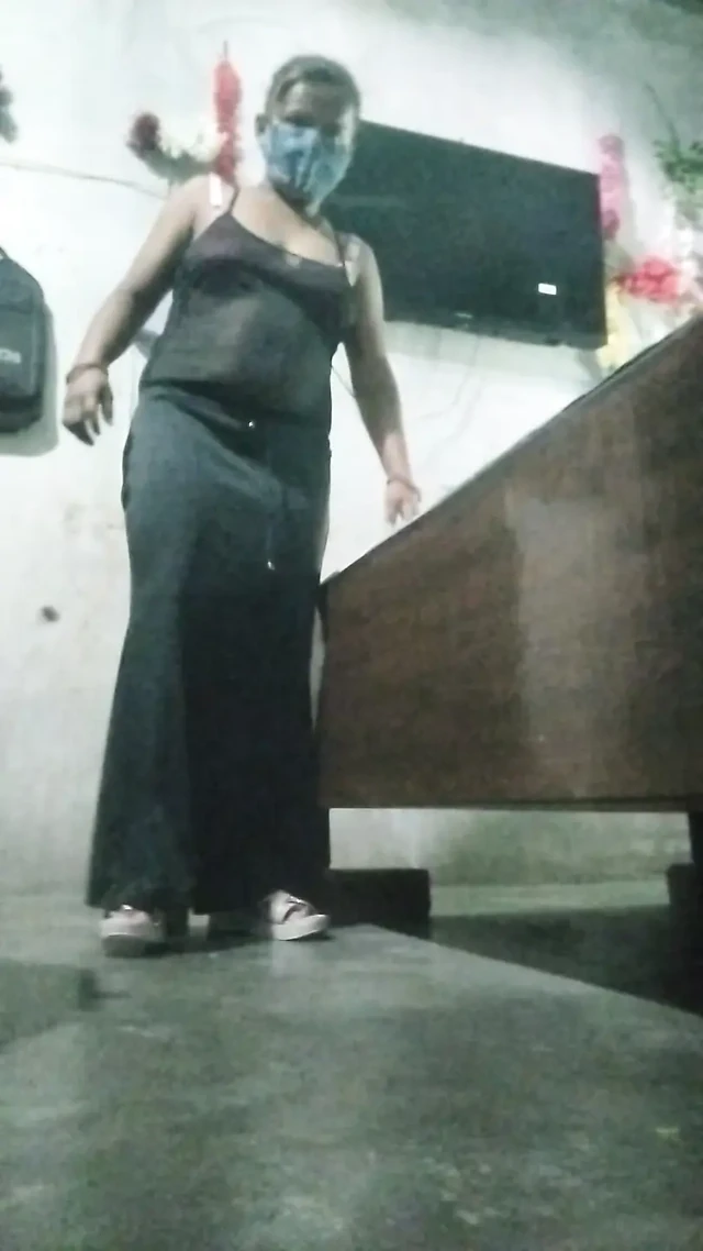 Badi gand ka ched mota karwaya bhabhi ne mera mota land dekh ke