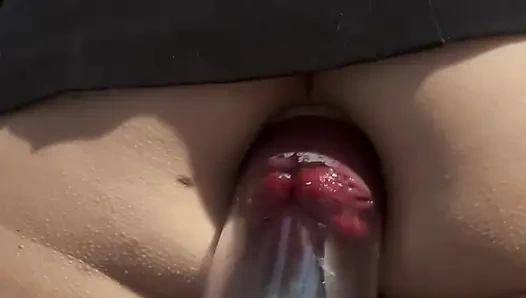 Akşam yemeği için dışarı çıkıyor