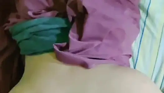 Üvey erkek kardeş tekrar oynamak istiyor