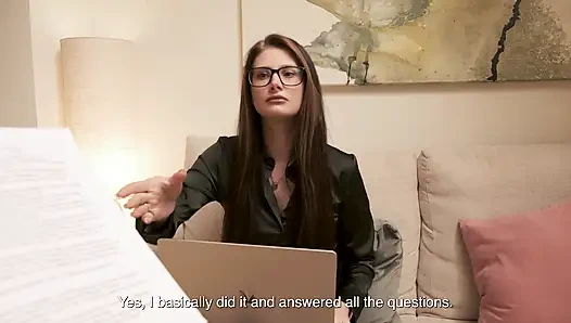 Kocası onu yatakta tatmin etmiyor ama ben farklı bir hikayeyim