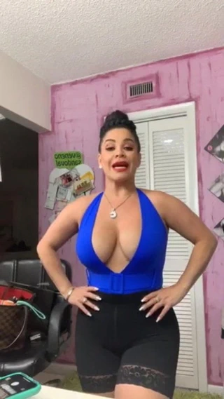 Carolina sandobal la venenosa