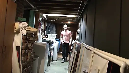 Güzel erkeklere merhamet yok