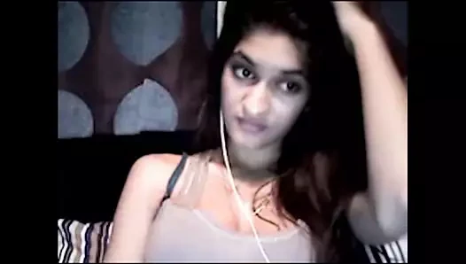 Benim adım kanika benimle görüntülü sohbet