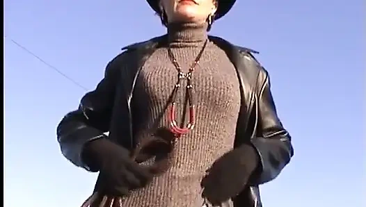 Yarağınla oynamama izin ver