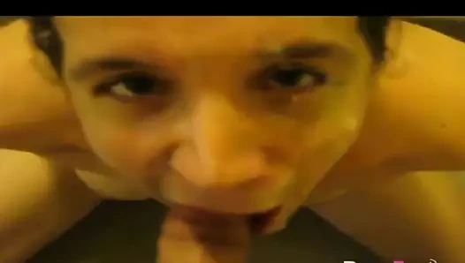 Döl sıvalı yüze boşalma