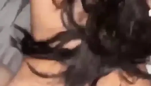 Büyük götlü üvey annem sert seks istiyor