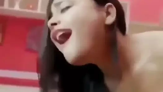 Güzel kız çok sert kahrolası