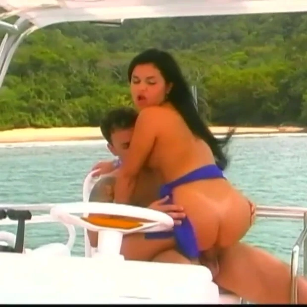 Она хочет это в задницу