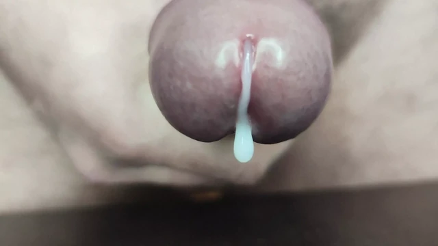 Дрочка спермы крайней плоти крупным планом, сперма и сперма