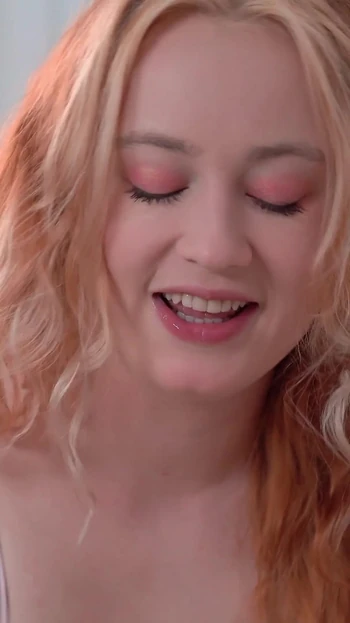 Я учился фистингу, но моя подруга попросила меня примерить ее