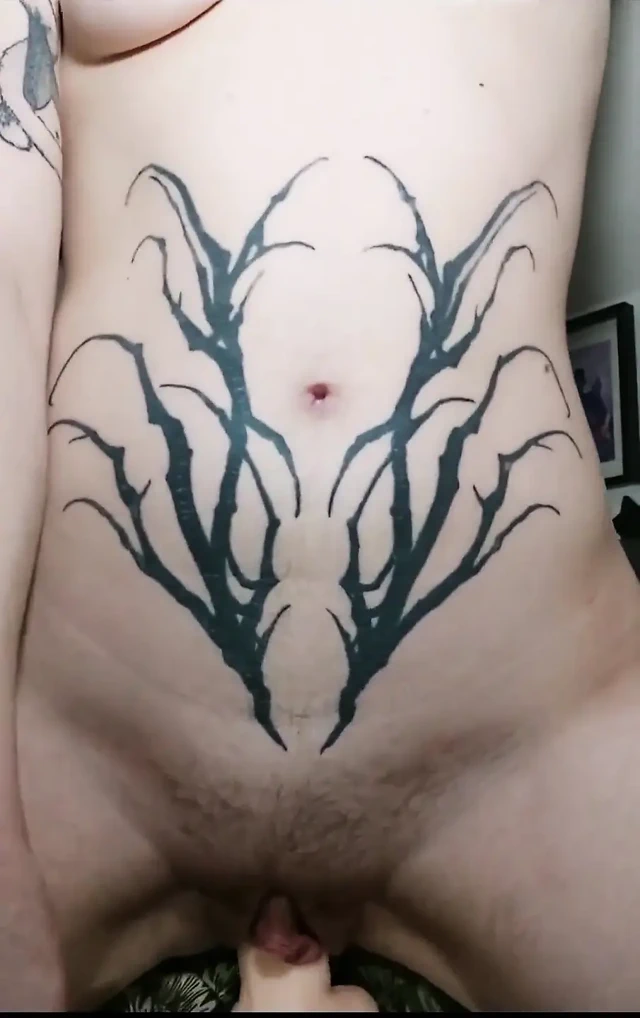 Oyuncağım açgözlü amcığım için yeterli değil