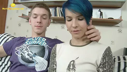 Mavi saçlı hatunlar ucube euro gençler