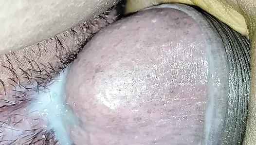 Hintli yerel köylü genç kız açık havada xxx video, Hintli güzel köylü kız açık havada seks videosu