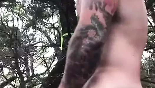 ormanda pislik