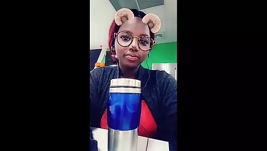 Yaramaz video görüşmeleri, üvey babası özel misafir evinde büyük bir yarak emiyor ateşli siyah zenci kızına yol açıyor - jhodez1