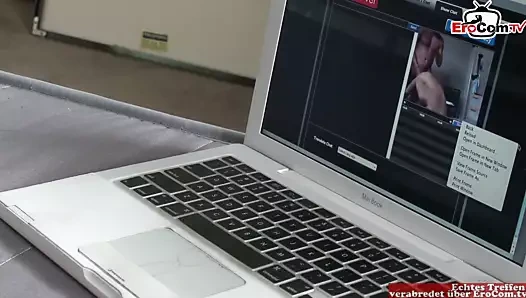 Sıska sürtük içinde ağ çorap becerdin içinde ön arasında the web kamerası