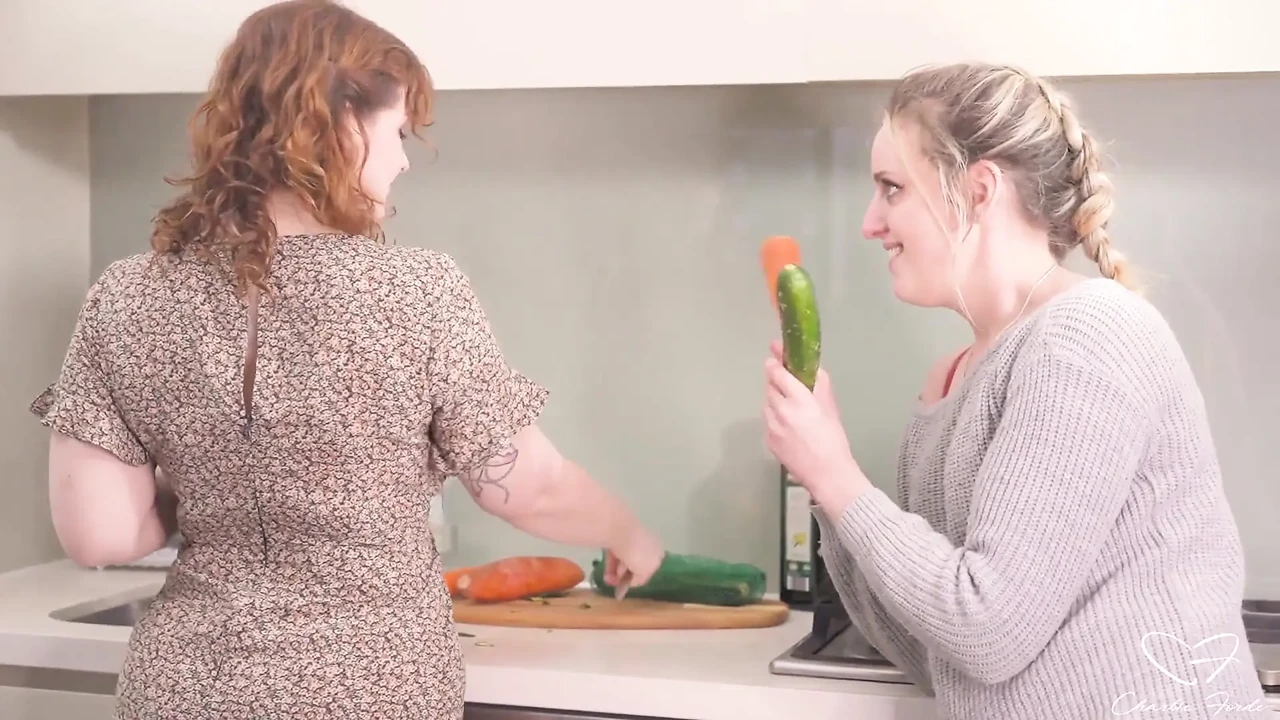 Girls with Greens - Charlie Forde, Emberly Adams
