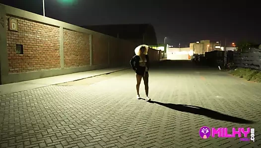 Bugün seks gecesi – şirin bir esmeri yiyip bitireceğim