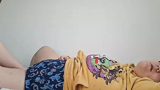 Çığlık atana kadar parmaklanıyor