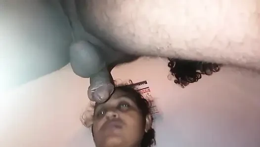 Üvey babasının yarağını alıyor