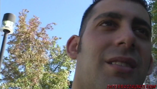 Dik milf sürülmüş tarafından büyük siyah çük