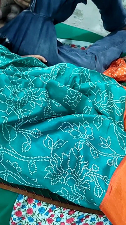 Tatlım, üvey kız kardeşim ve ben dinlenirken kimsenin haberi olmadan sikişmemiz tavsiye edildi. | Klip 1