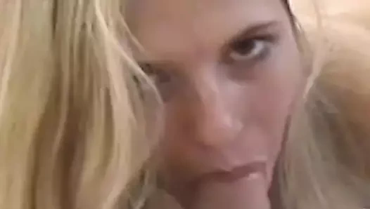 Seksi horoz sağım melissa vuruş bir şaft ile ona çıplak tabanlar