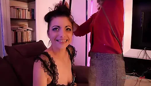 Fransız esmerin çifte penetrasyonlu ilk porno videosu