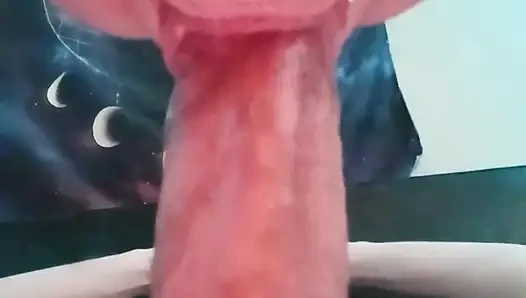 Aldatan komşu gırtlağına kadar almayı ve yüzüne boşalmayı seviyor