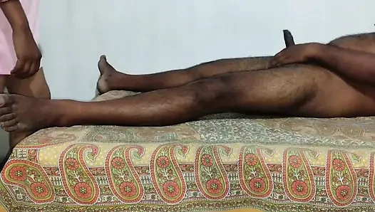 Kaamwali ko bed pe sula ke boor choda aur pani nikala