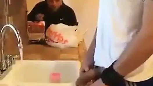 lavabo işemek