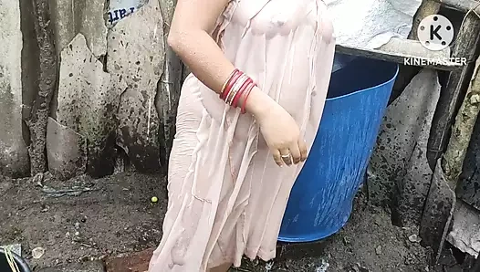 Anita yadav banyo dışında ile sıcak göğüsler