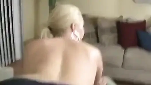 Bu sürtük kullanmak için başka bir amatör delik